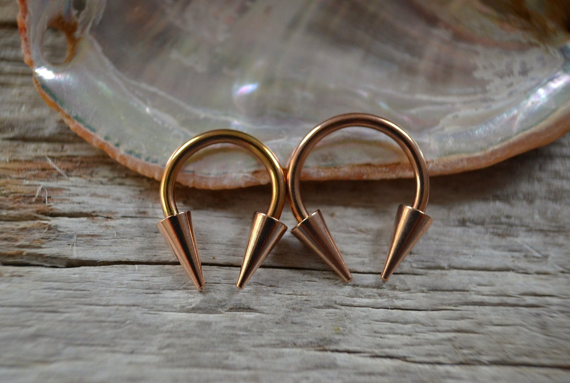 THICK Rose Gold Titanium IP 14G (1.6mm) Long Spikes Horseshoe Ring Septum Piercing Barbell Curved Spiked Surgical Steel Gauged Up