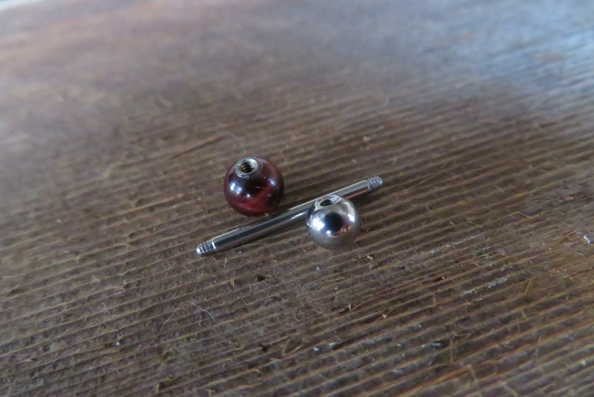 Red Tiger's Eye Natural Stone Tongue Ring Barbell Bar 14G (1.6mm) Piercing Piercings Barbells Hypoallergenic 316L Surgical Steel