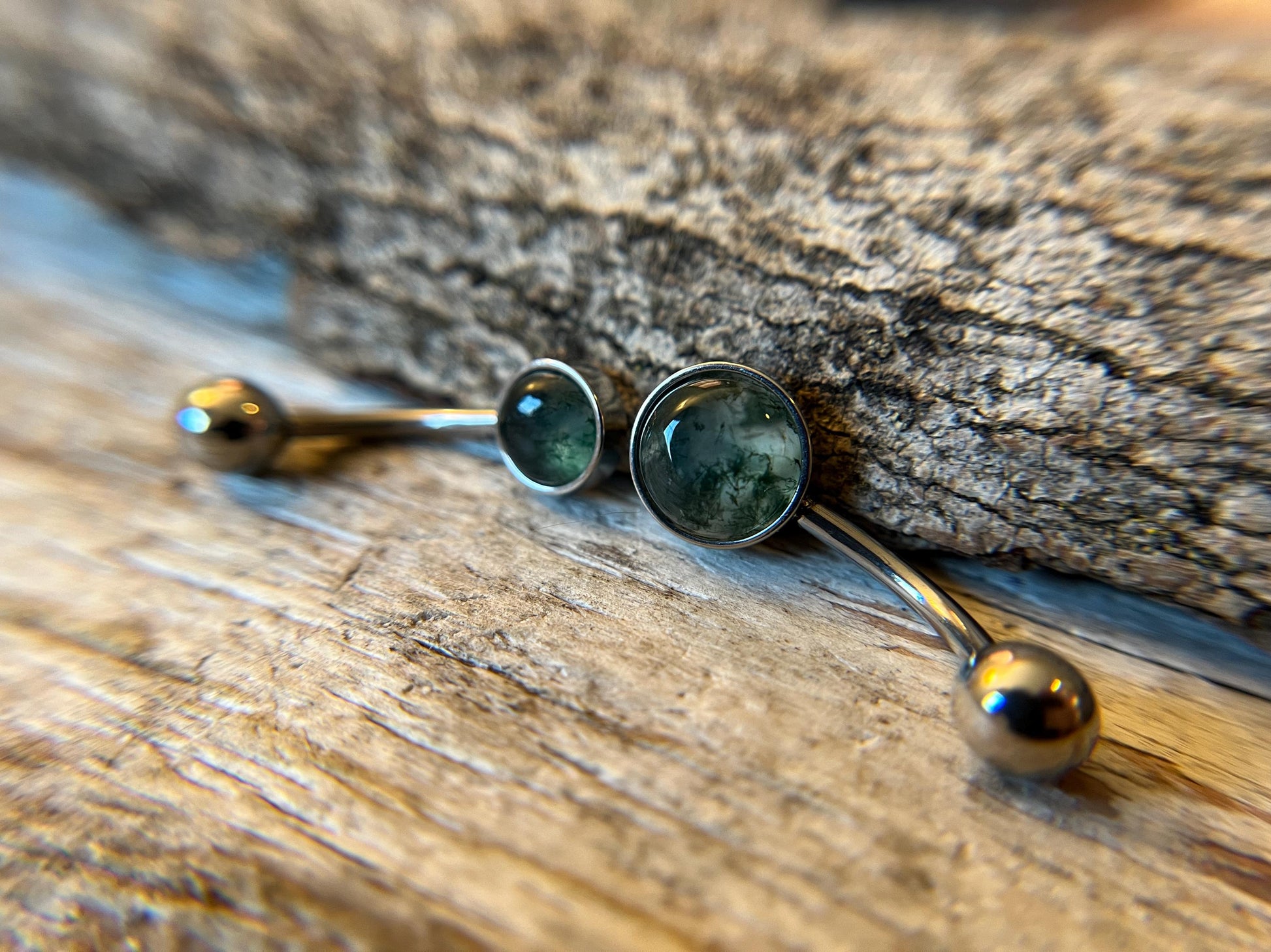 Natural Moss Agate Stone Belly Ring Floating Navel VCH Piercing Barbell 14G (1.6mm) Custom Length Bar Bezel Set 316L Surgical Steel