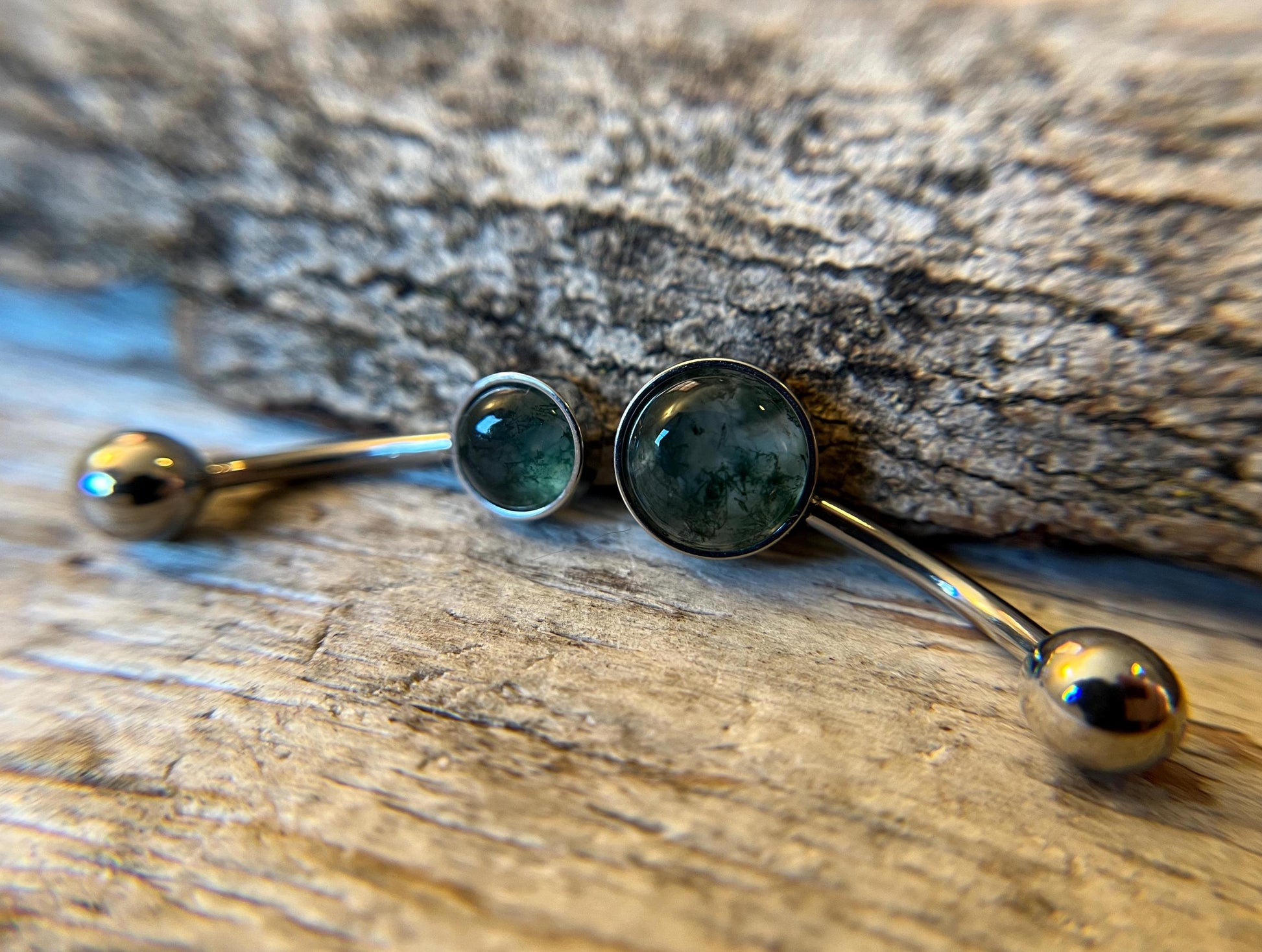 Natural Moss Agate Stone Belly Ring Floating Navel VCH Piercing Barbell 14G (1.6mm) Custom Length Bar Bezel Set 316L Surgical Steel