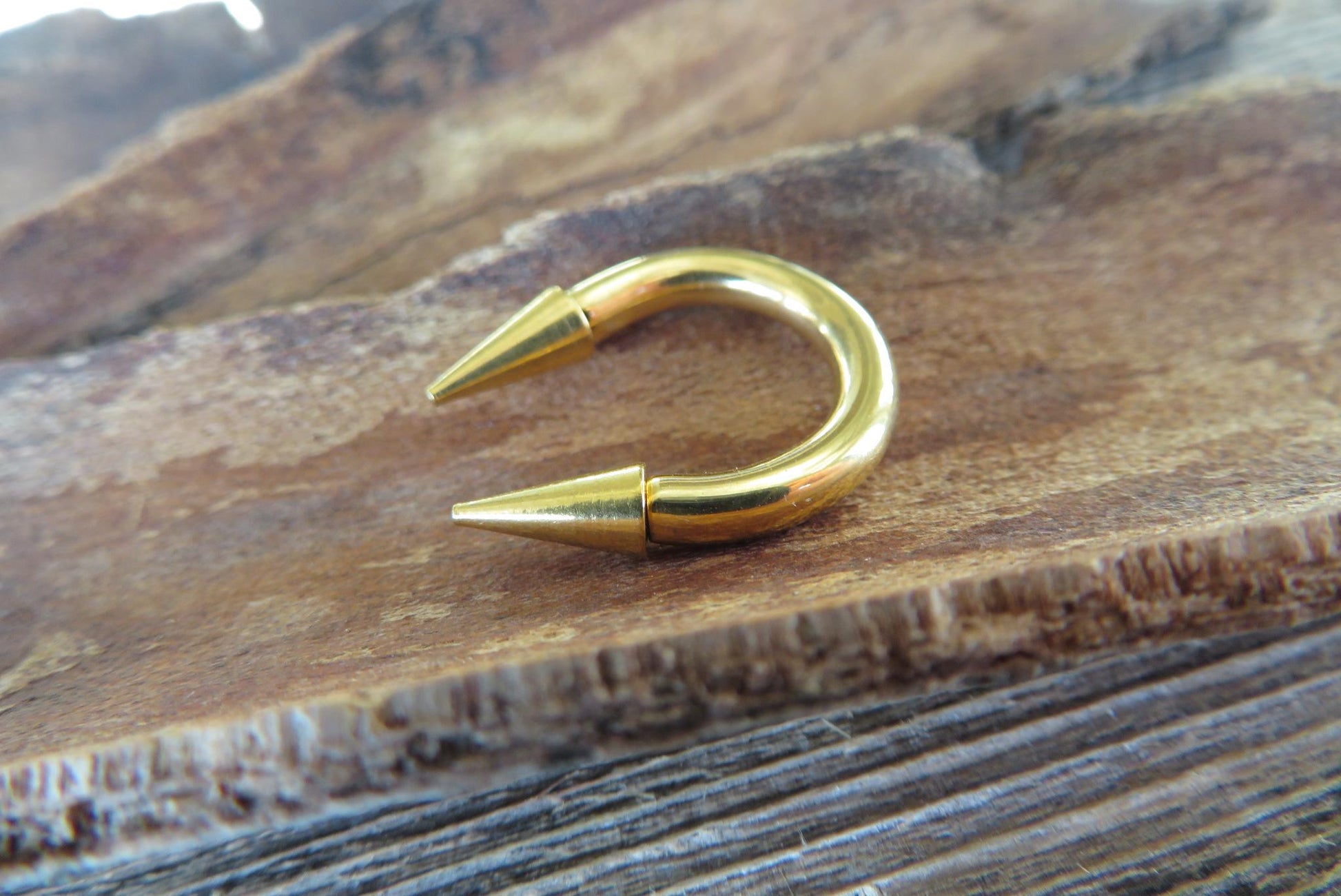 THICK Gauge Gold Titanium Plated Horseshoe Spiked Barbell Septum Piercing 12G (2.0mm) 10G (2.5mm) 8G (3mm) 6G (4.0mm) Nose Ring Long Spikes