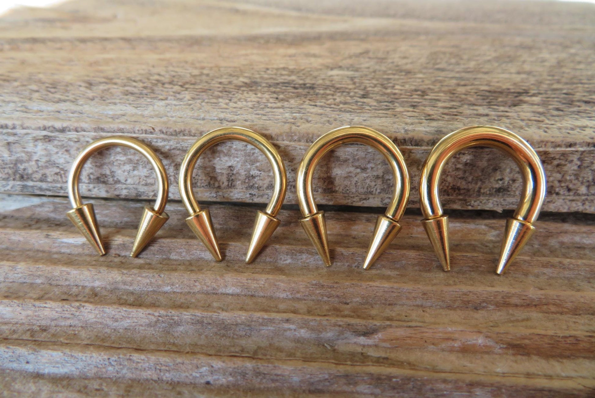 THICK Gauge Gold Titanium Plated Horseshoe Spiked Barbell Septum Piercing 12G (2.0mm) 10G (2.5mm) 8G (3mm) 6G (4.0mm) Nose Ring Long Spikes