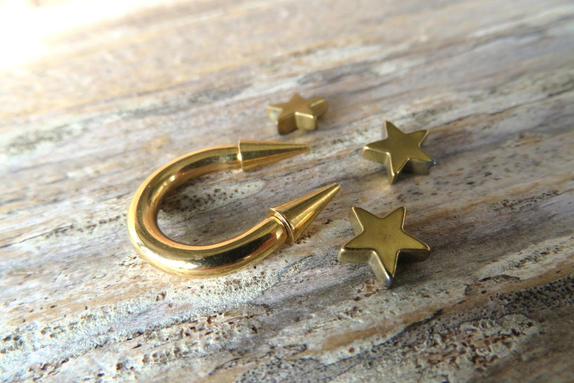 THICK Gauge Gold Titanium Plated Horseshoe Spiked Barbell Septum Piercing 12G (2.0mm) 10G (2.5mm) 8G (3mm) 6G (4.0mm) Nose Ring Long Spikes