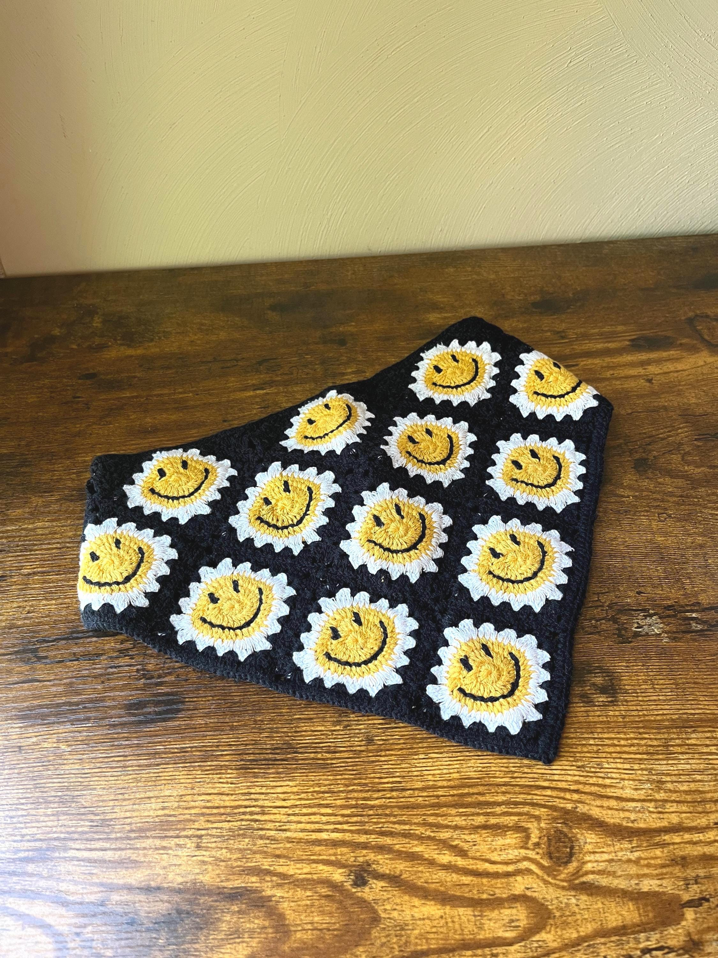 Retro Black Smiley Face Crochet Hair Bandana
