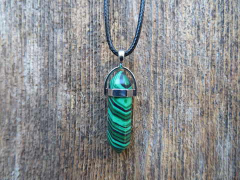 Crystal Point Natural Stone Necklace (Malachite)