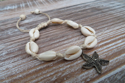 Starfish Cowrie Shell Bracelet (Silver-White)