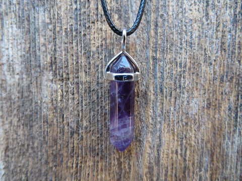 Crystal Point Natural Stone Necklace (Amethyst)