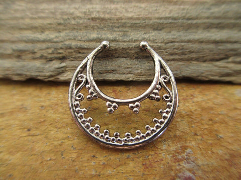 Crescent Faux Septum Ring (Silver)
